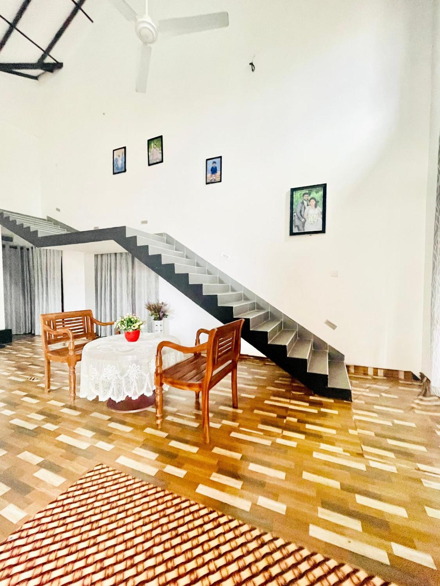 Sebastian Family Villa Negombo Exteriör bild